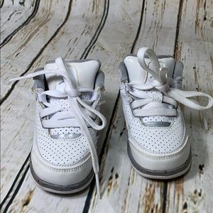 Jordan Child Shoes White Sz. 5C